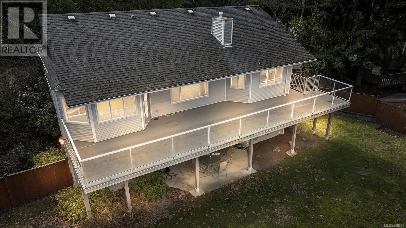 Property at 1227 McKenzie Dr image 3