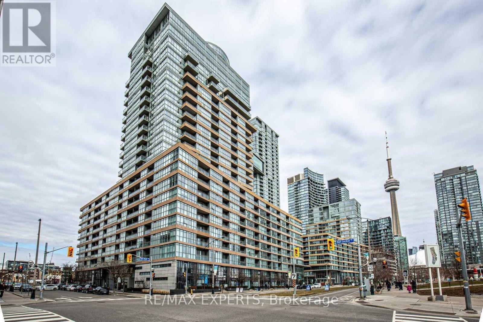 1505 - 151 Dan Leckie Way, Toronto (Waterfront Communities), Ontario  M5V 4B2 - Photo 2 - C8484724