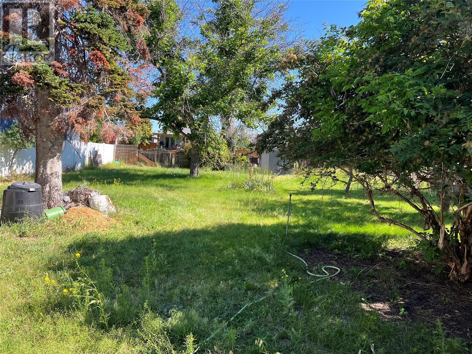 Property at 383 Scott Avenue image 4