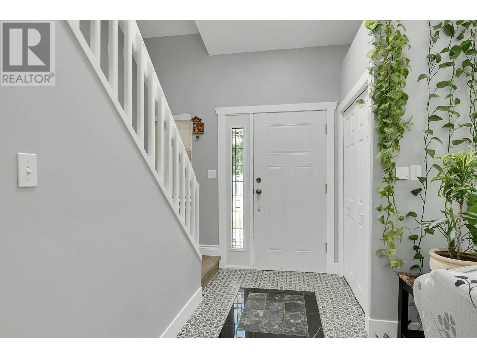 880 Heather Road, Clearwater, British Columbia  V0E 1N2 - Photo 4 - 179332