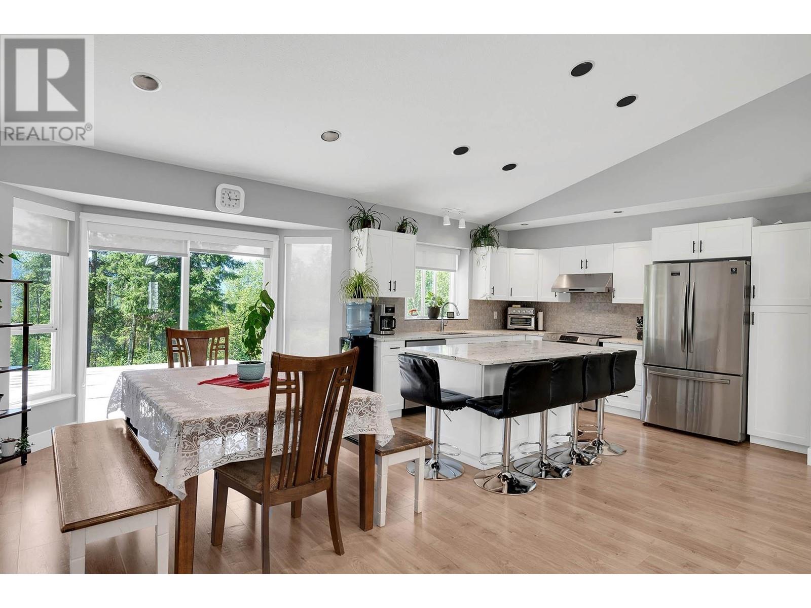 880 Heather Road, Clearwater, British Columbia  V0E 1N2 - Photo 11 - 179332