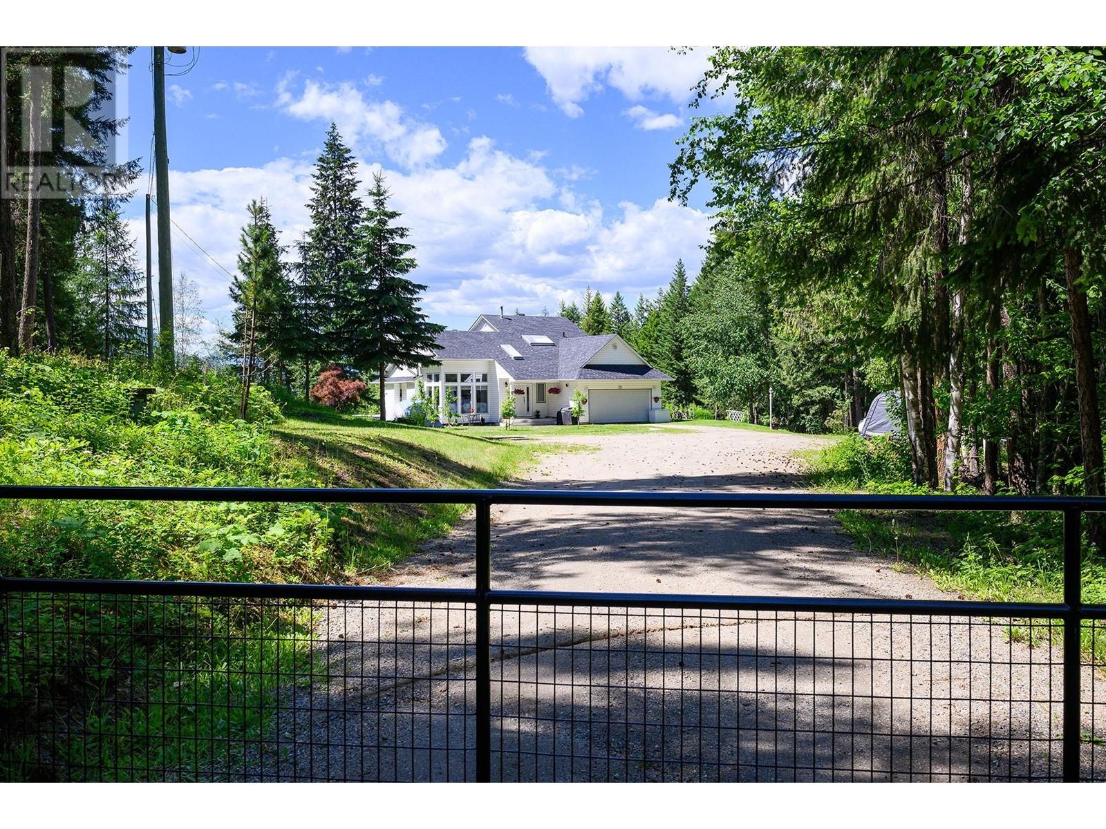 880 Heather Road, Clearwater, British Columbia  V0E 1N2 - Photo 54 - 179332