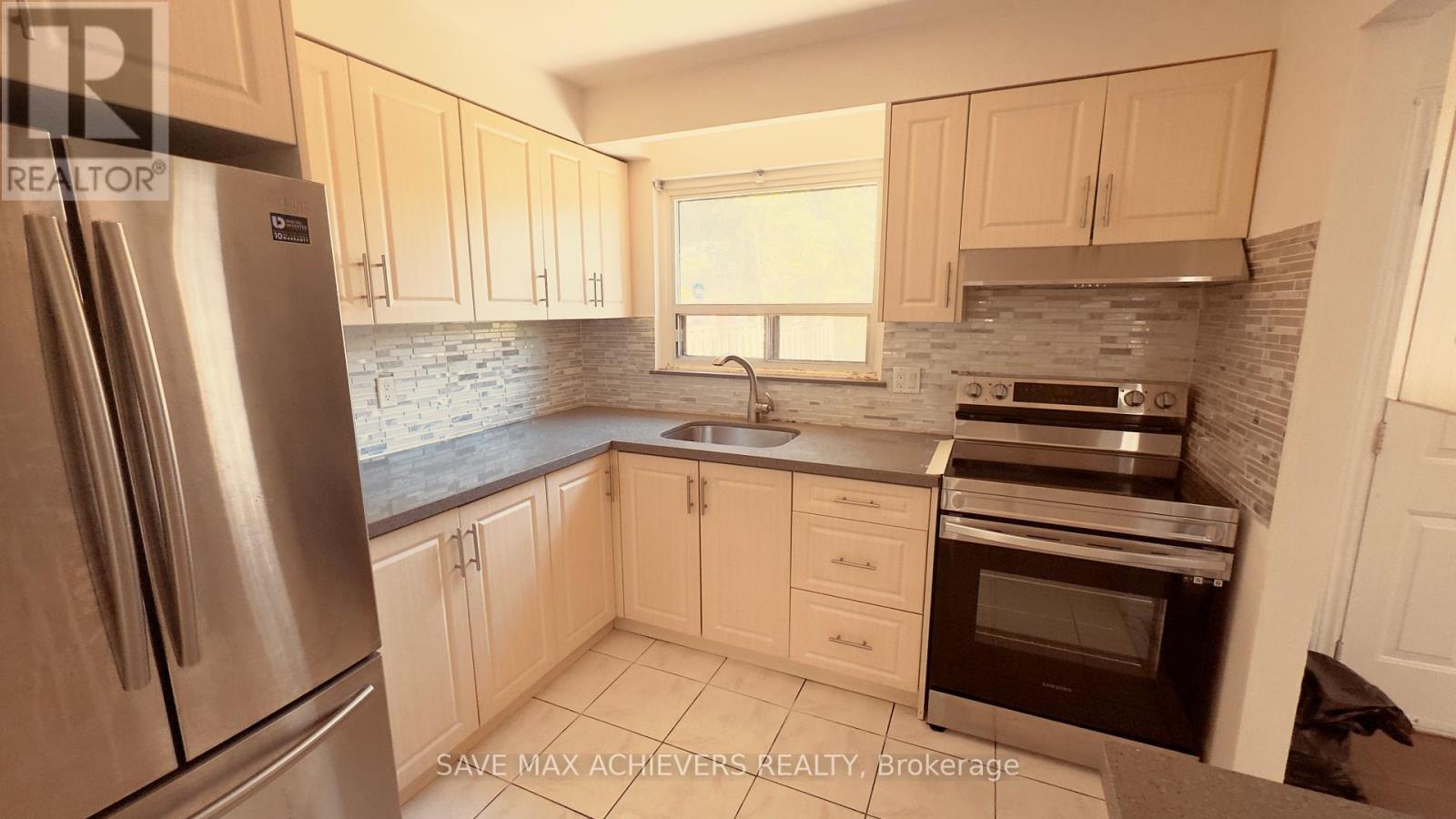 17 - 1720 Albion Road, Toronto (West Humber-Clairville), Ontario  M9V 1C1 - Photo 13 - W9018485