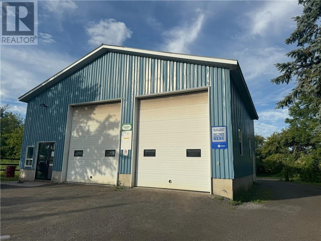 78 Concession Street, Westport, Ontario  K0G 1X0 - Photo 1 - 1401530