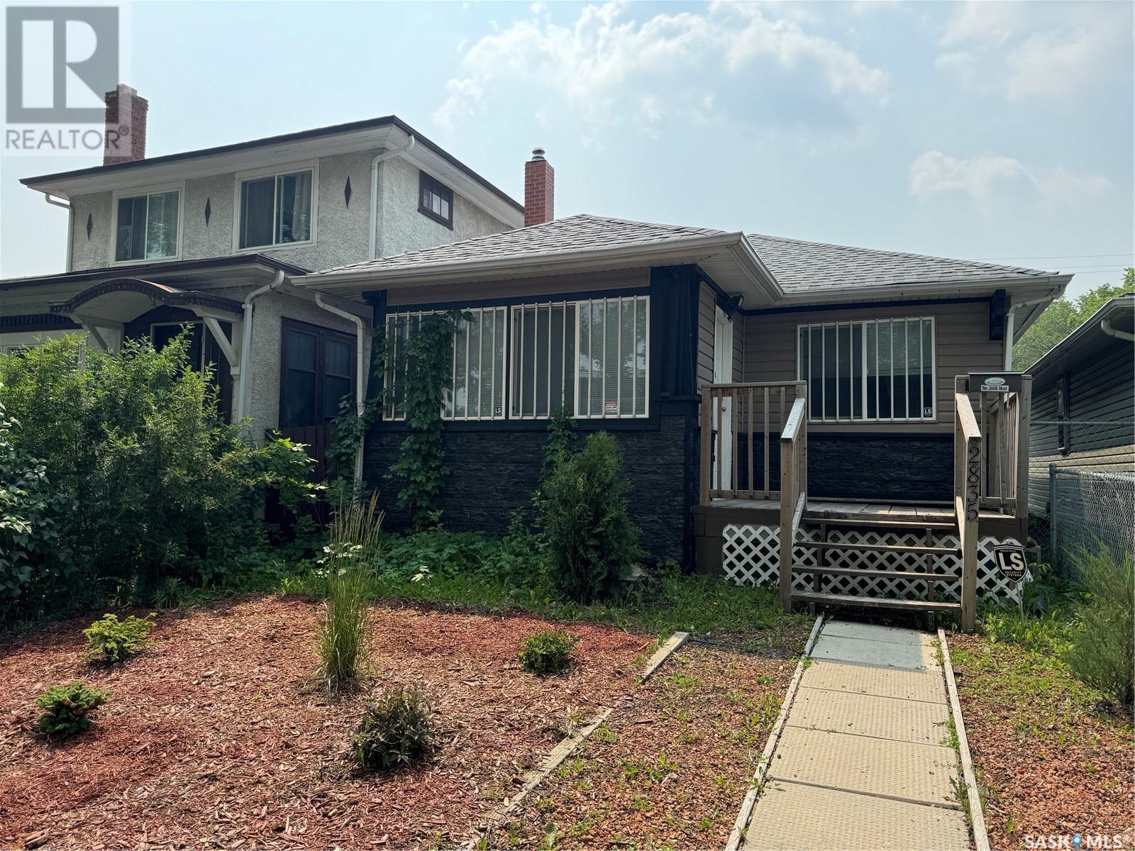 Property at 2835 DEWDNEY AVENUE image 2