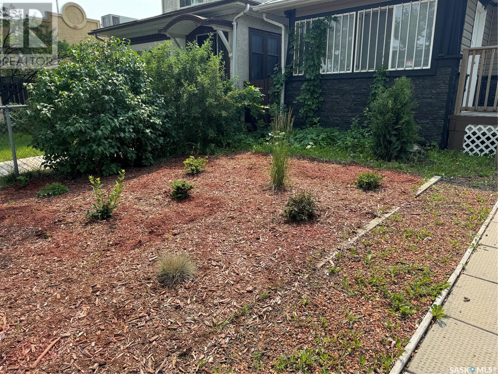 Property at 2835 DEWDNEY AVENUE image 4