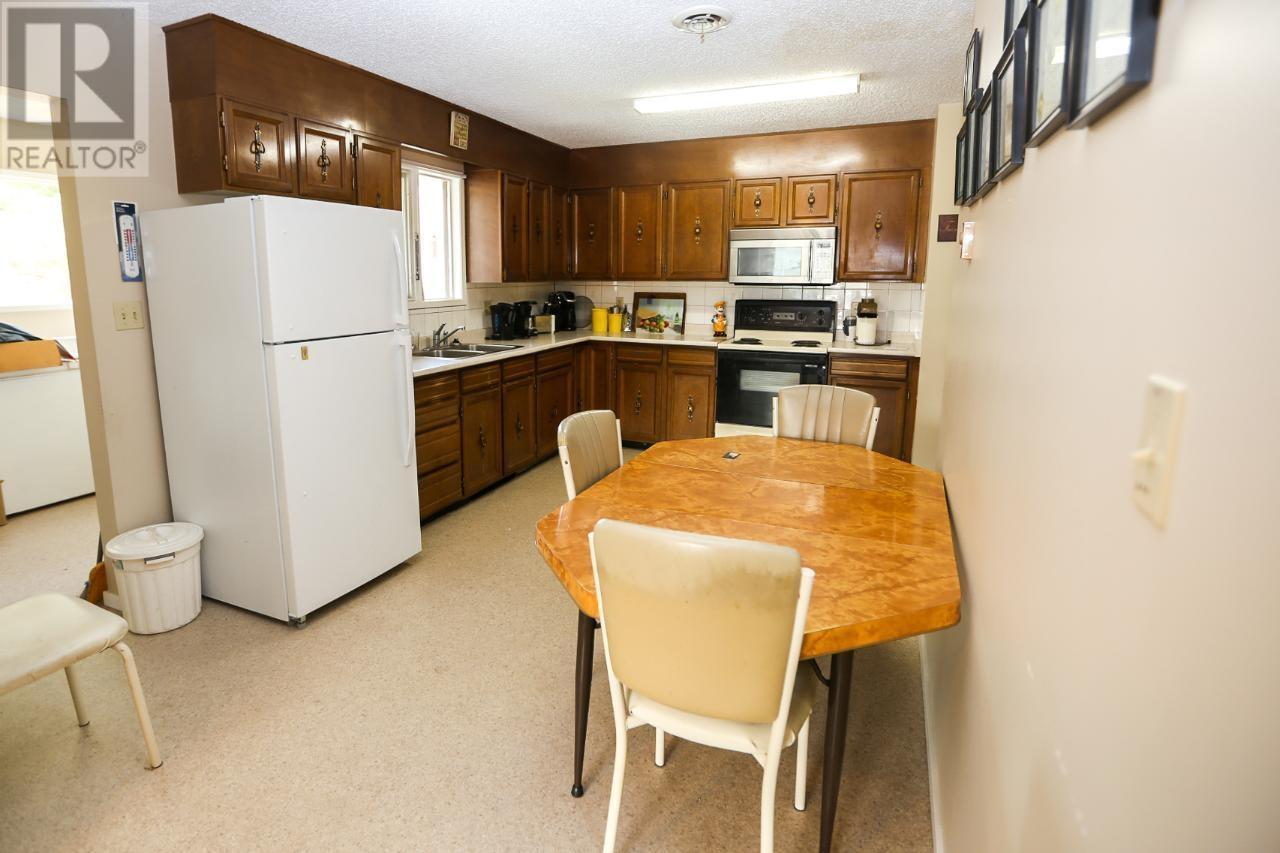 461 Barkley Road, Barriere, British Columbia  V0E 1E0 - Photo 7 - 179739