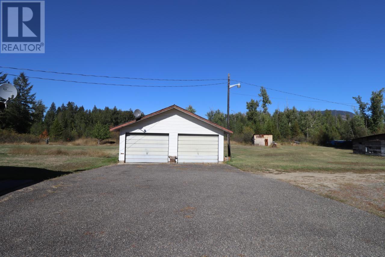 461 Barkley Road, Barriere, British Columbia  V0E 1E0 - Photo 15 - 179739