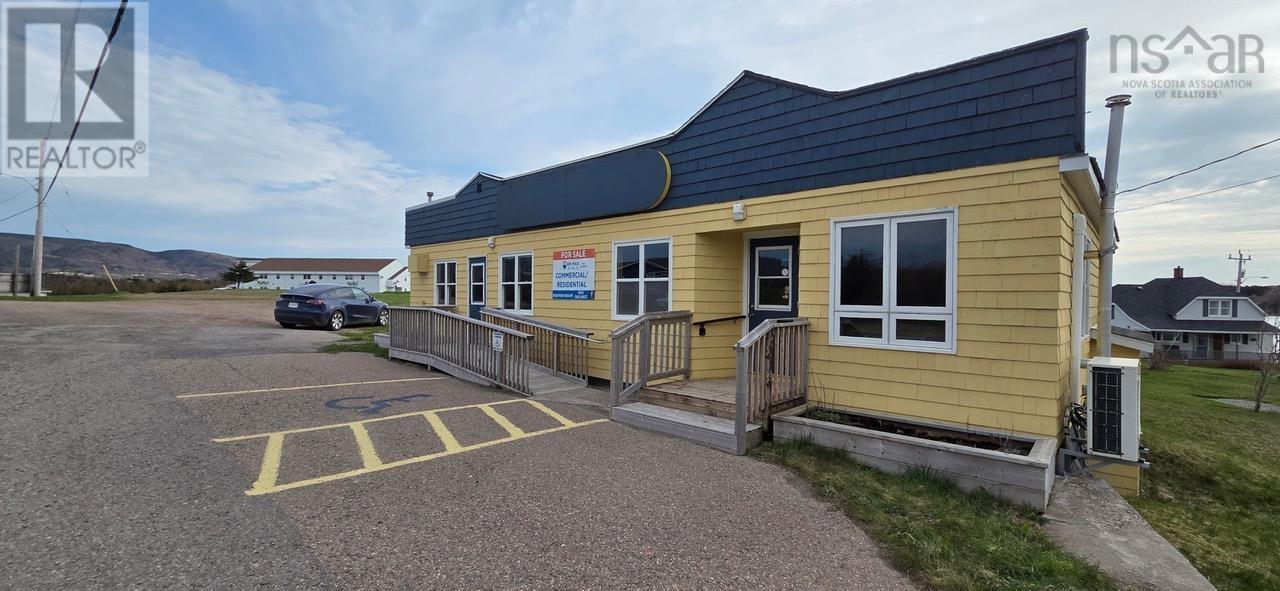 14925 Cabot Trail Road, Chéticamp, Nova Scotia  B0E 1H0 - Photo 3 - 202303815