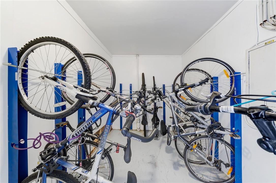 2052 Courtland Drive, Unit #304, Burlington, Ontario  L7R 1R8 - Photo 14 - H4199584