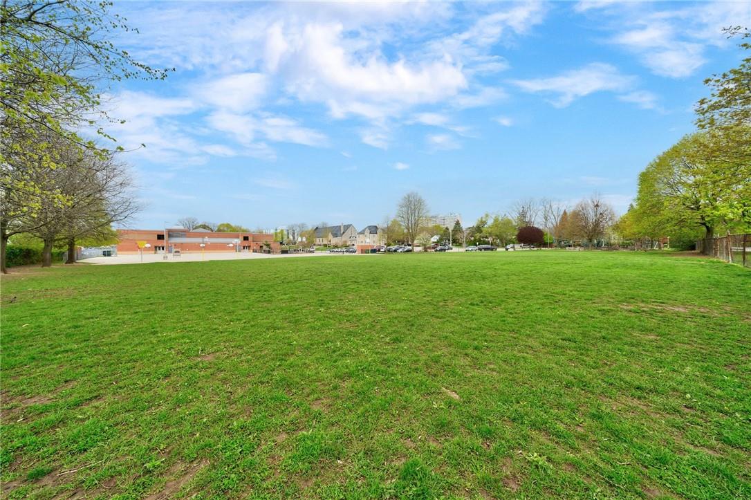 2052 Courtland Drive, Unit #304, Burlington, Ontario  L7R 1R8 - Photo 16 - H4199584