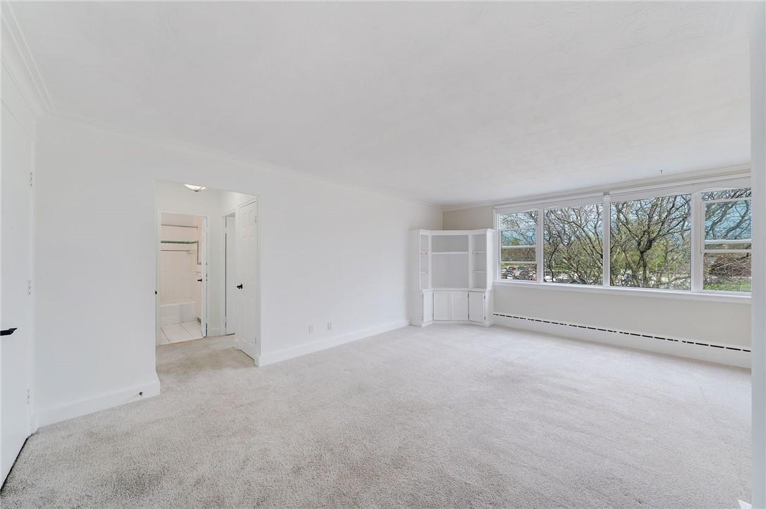 2052 Courtland Drive, Unit #304, Burlington, Ontario  L7R 1R8 - Photo 4 - H4199584