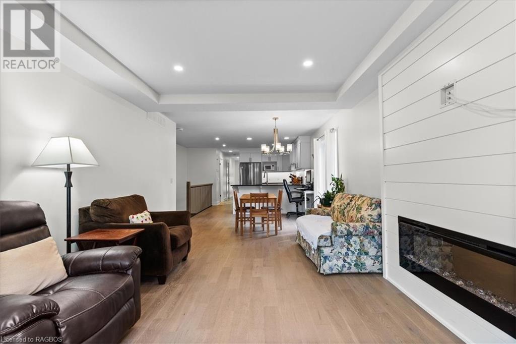 247 Fergus Street N, Mount Forest, Ontario  N0G 2L2 - Photo 15 - 40617046