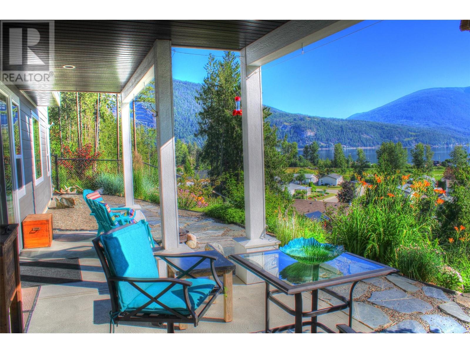 4551 71 Avenue NE Salmon Arm