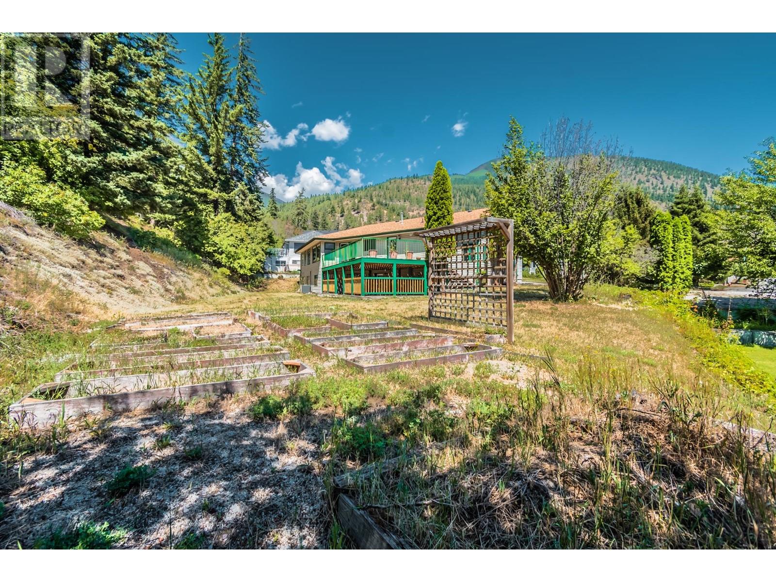 870 Eagleson Cres, Lillooet, British Columbia  V0K 1V0 - Photo 7 - 179672