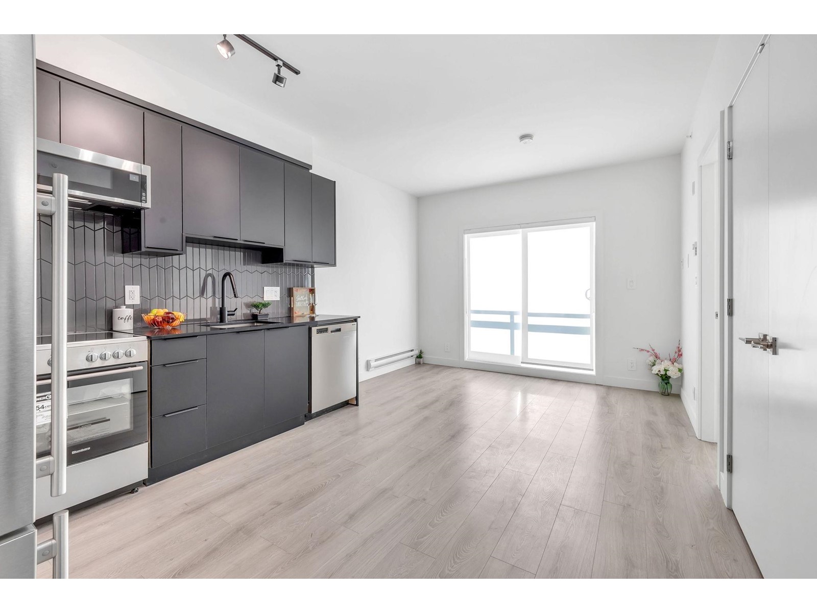 504 10616 132 Street, Surrey, British Columbia  V3T 3V8 - Photo 6 - R2903171