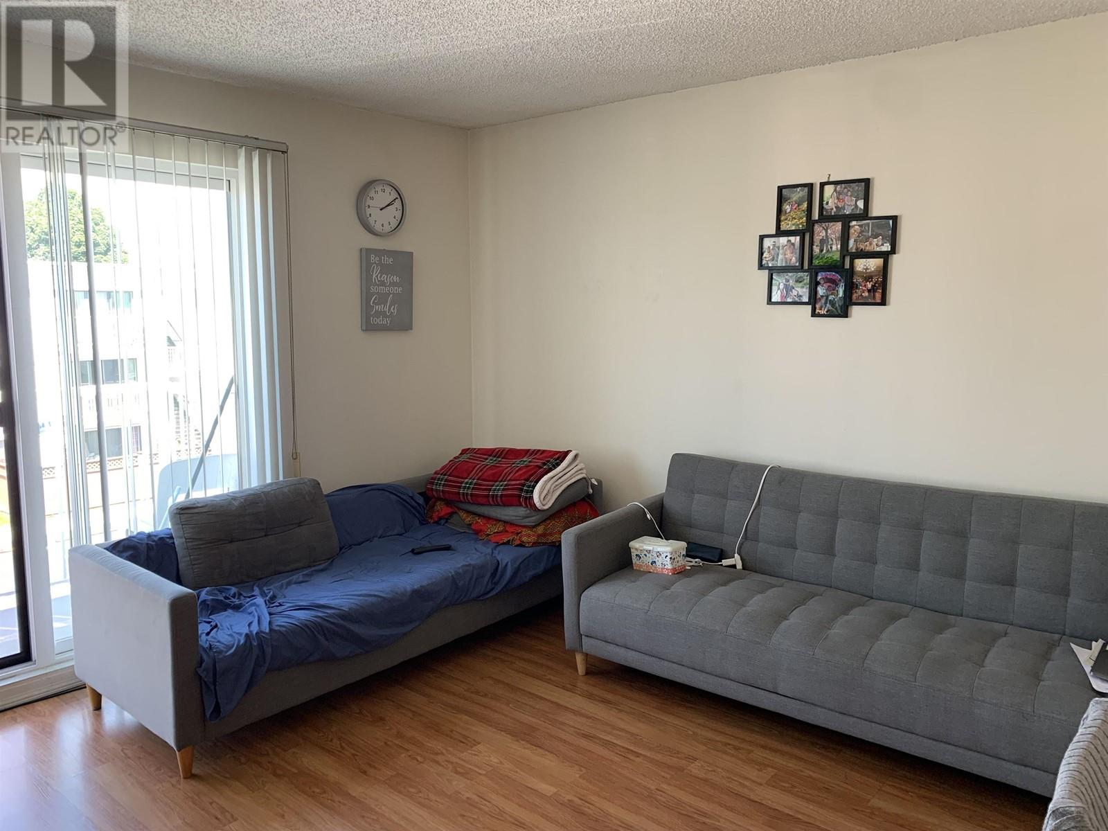 Listing Picture 2 of 8 : 303 7260 LINDSAY ROAD, Richmond / 烈治文 - 魯藝地產 Yvonne Lu Group - MLS Medallion Club Member