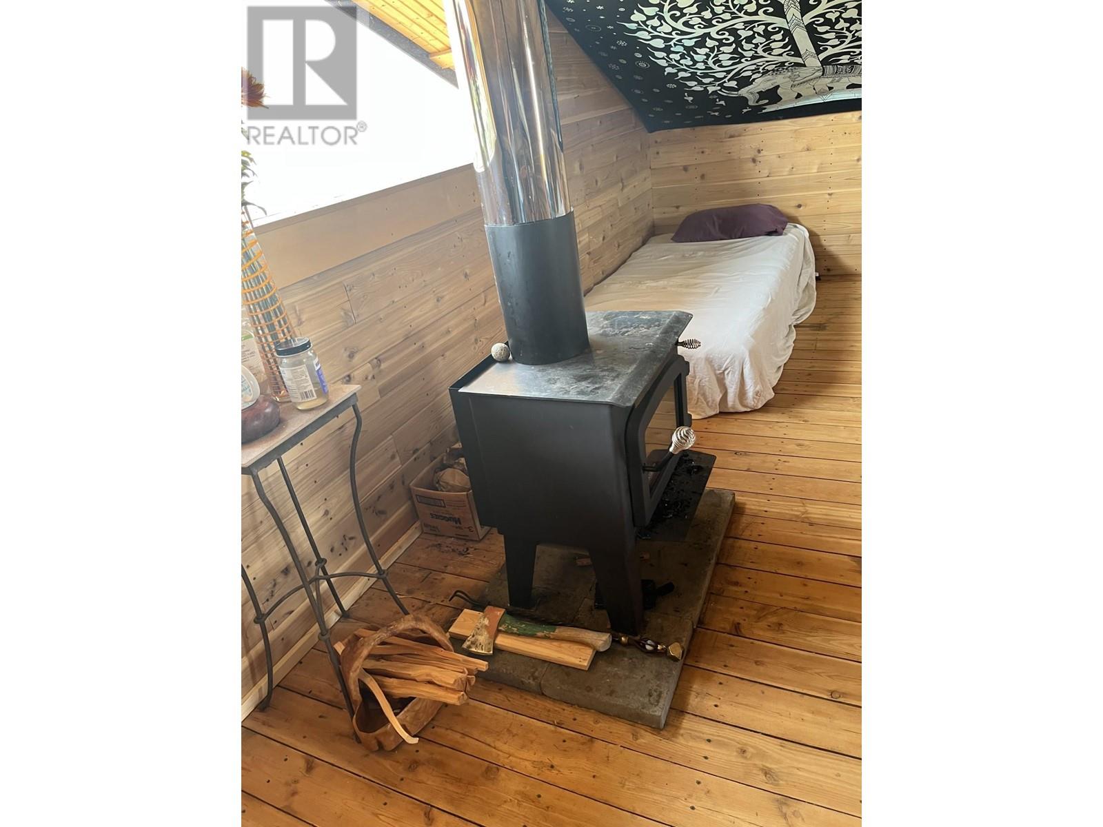 32 Acres Trans Canada Highway E, Cache Creek, British Columbia   - Photo 11 - 179724