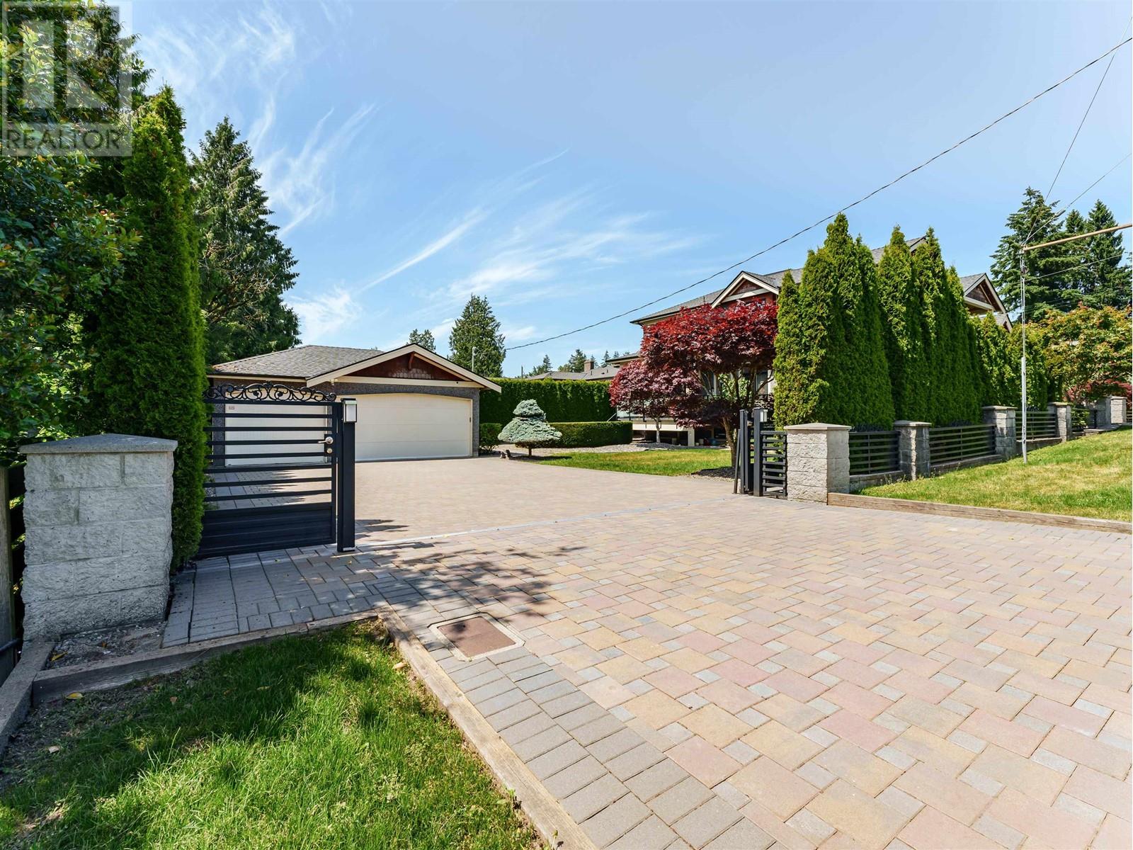 1923 Sherlock Avenue, Burnaby, British Columbia  V5A 0B8 - Photo 4 - R2903778