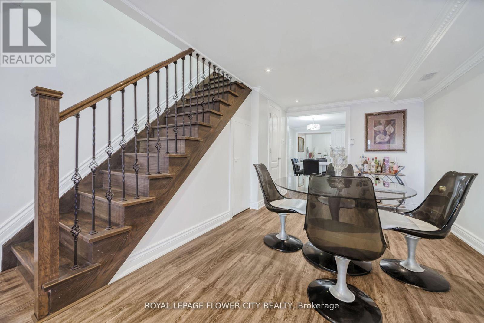 23 Failsworth Avenue, Toronto (Keelesdale-Eglinton West), Ontario  M6M 3J3 - Photo 13 - W9030170