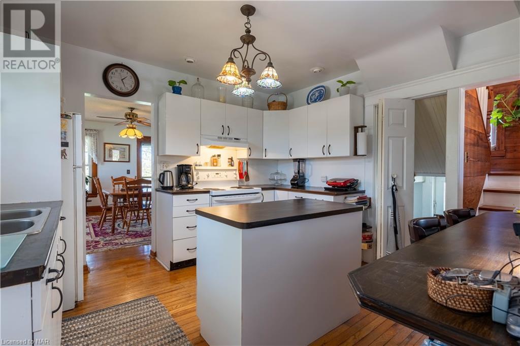 7826 Netherby Road, Niagara Falls, Ontario  L3B 5N7 - Photo 9 - 40587079