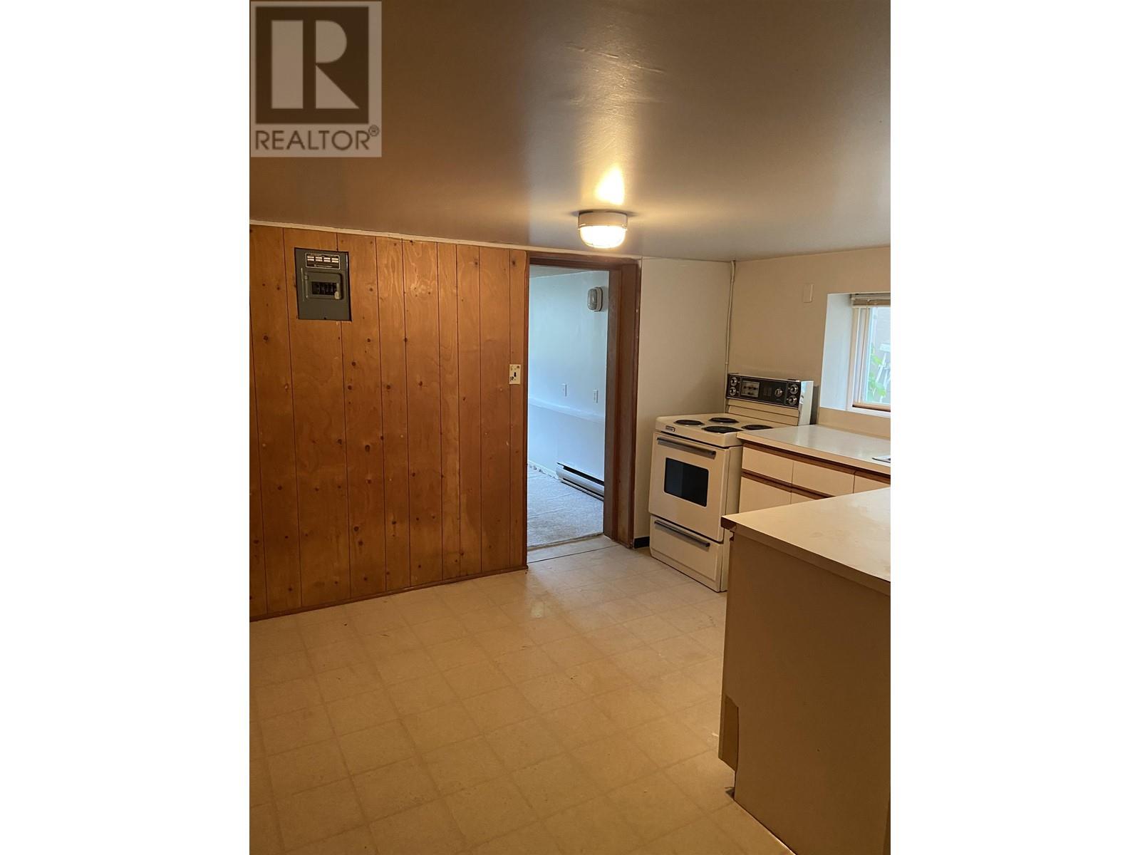 Property at 2512 E 22ND AVENUE image 3
