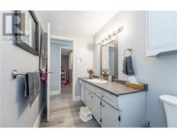 255 BLACKHORNE Drive