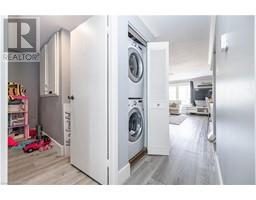 255 BLACKHORNE Drive