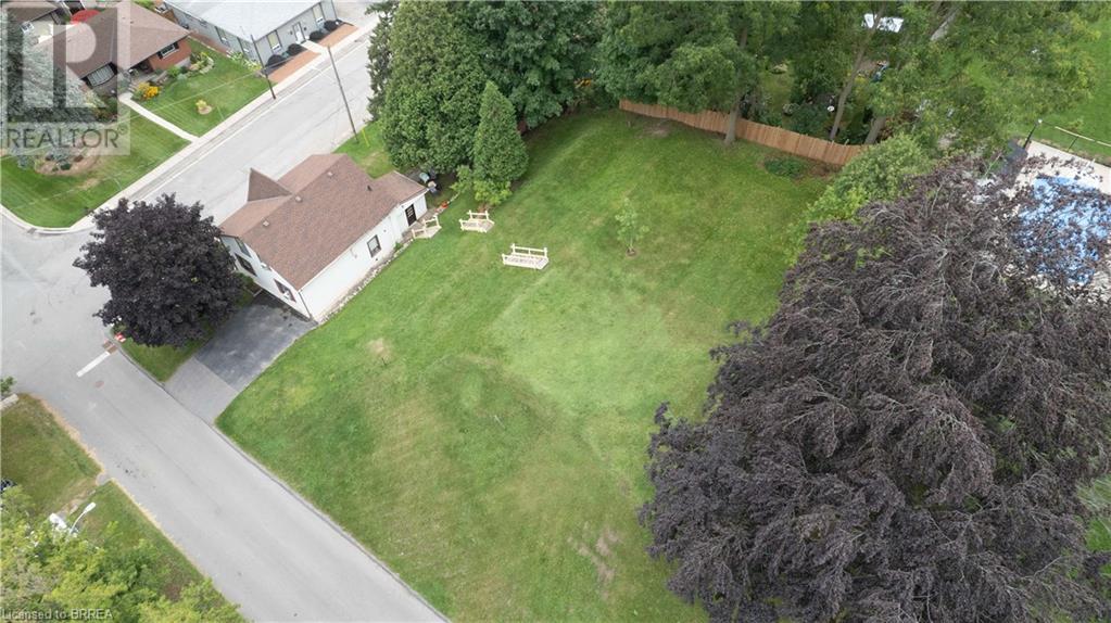 49 Queen Street, Paris, Ontario  N3L 2E5 - Photo 5 - 40618449