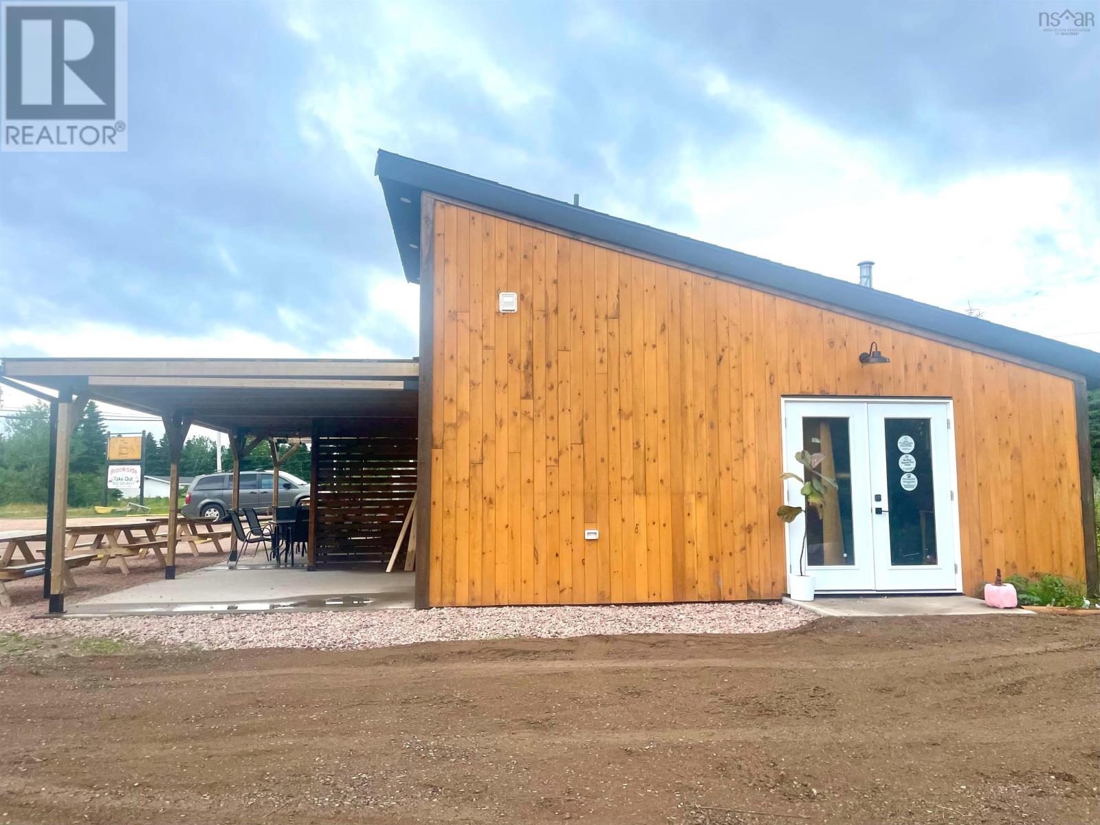 36188 Cabot Trail, Ingonish, Nova Scotia  B0C 1L0 - Photo 3 - 202416323