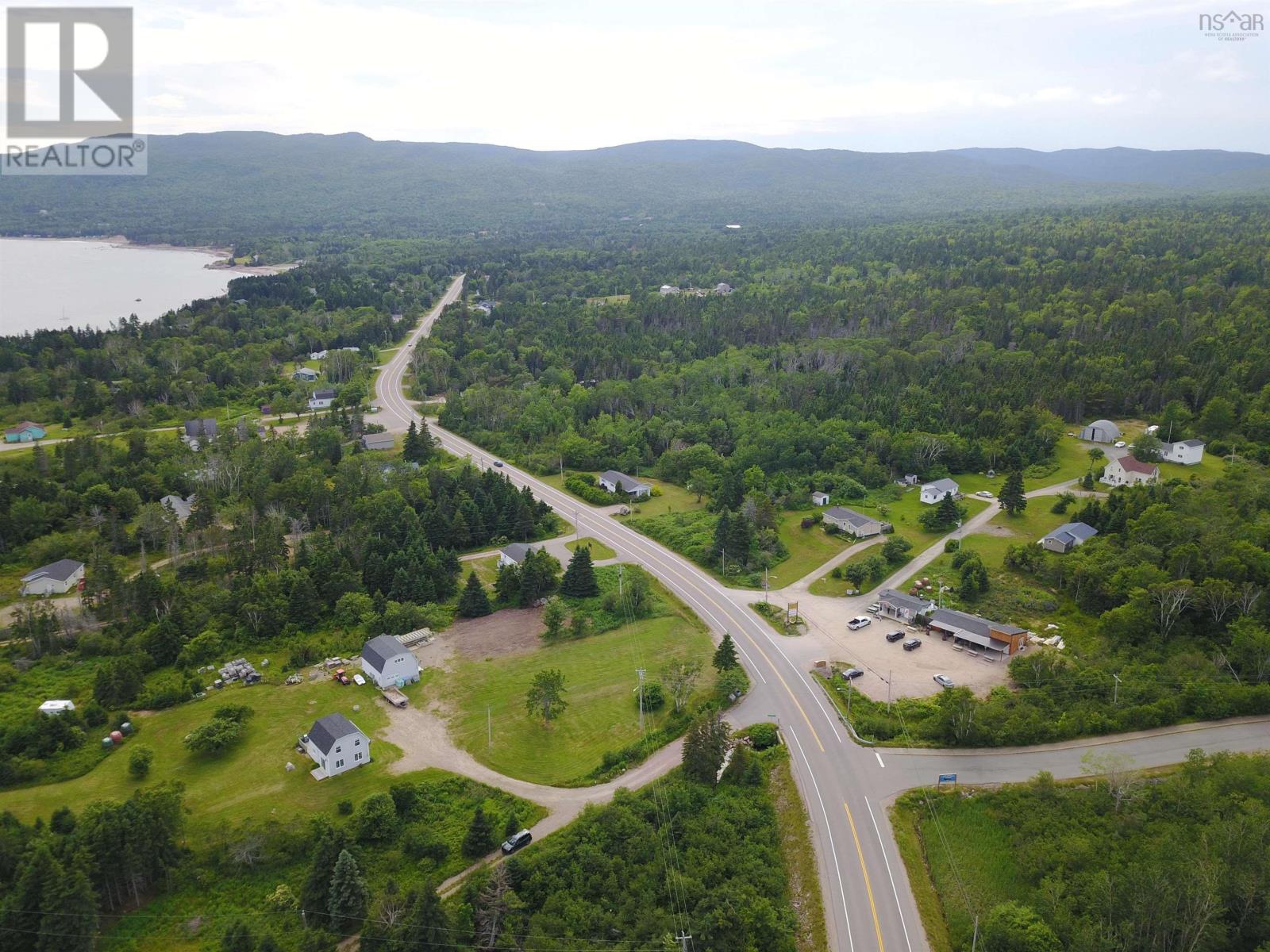 36188 Cabot Trail, Ingonish, Nova Scotia  B0C 1L0 - Photo 9 - 202416323