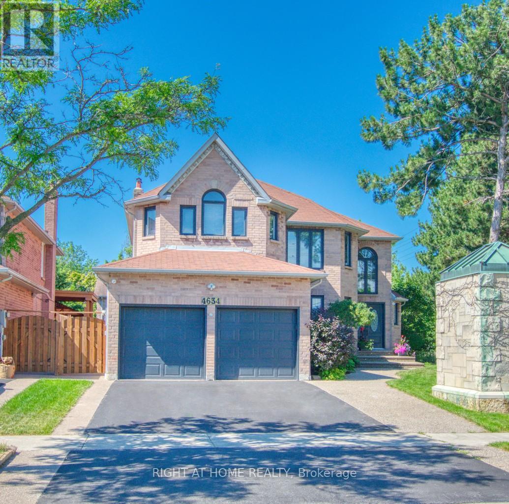 4634 INVERNESS BOULEVARD, mississauga (east credit), Ontario