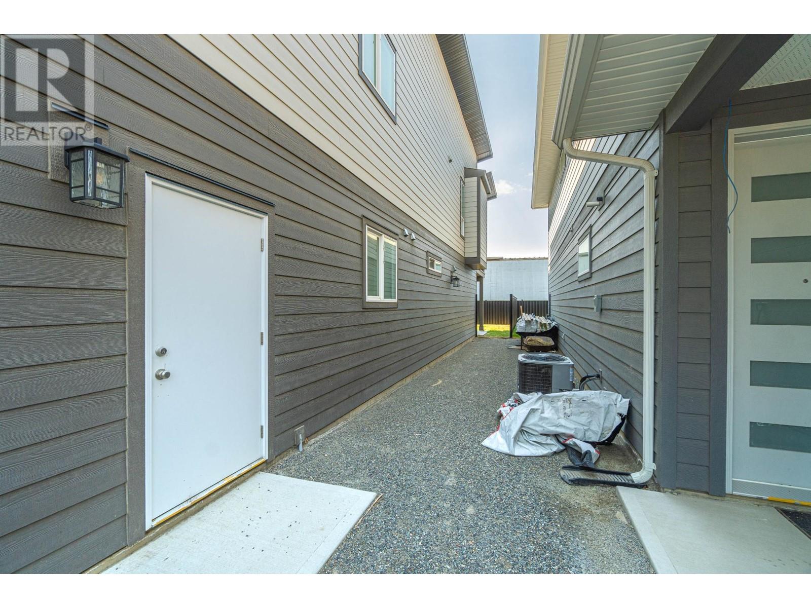 808 Crestline Street, Kamloops, British Columbia  V2B 5X3 - Photo 44 - 179718