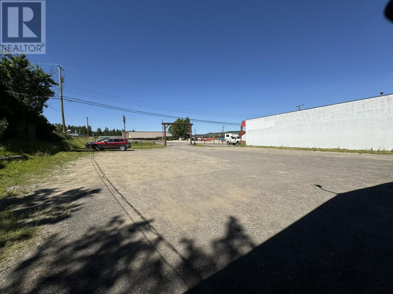 701 Alder Avenue, 100 Mile House, British Columbia V0K 2E0 - Photo 3 - C8061383