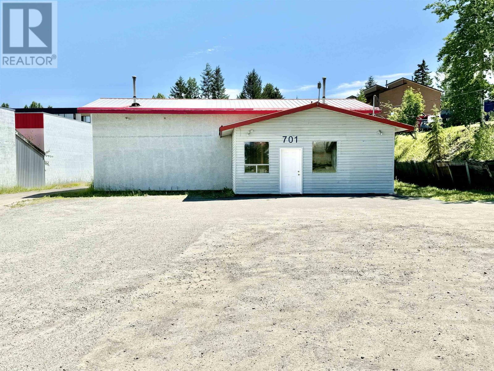 701 Alder Avenue, 100 Mile House, British Columbia V0K 2E0 - Photo 9 - C8061383