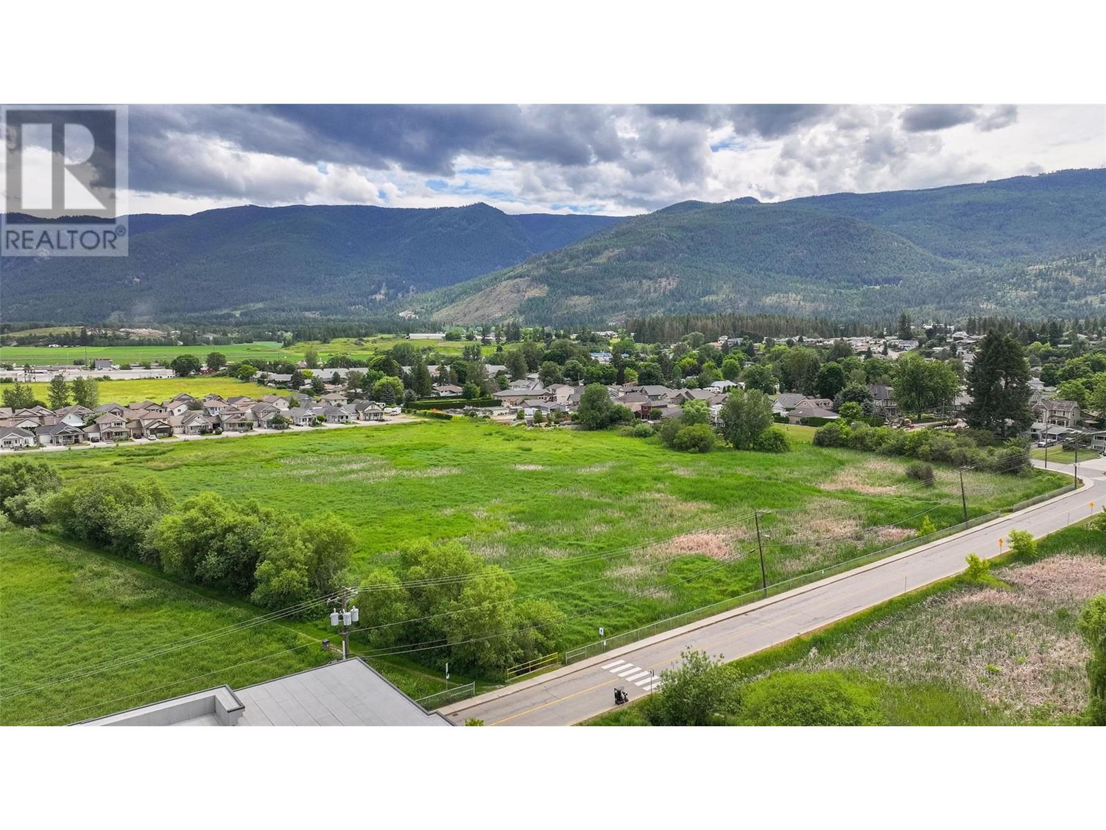 3255 Okanagan Street Unit# 206 Armstrong