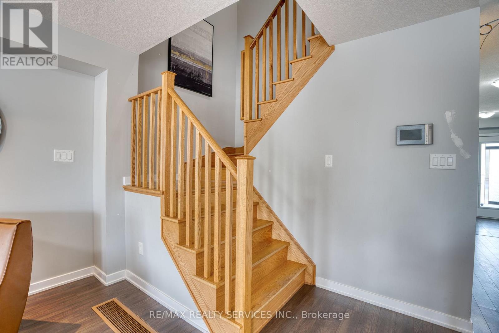 146 Crafter Crescent, Hamilton (Stoney Creek Mountain), Ontario  L8J 2V5 - Photo 11 - X9031683