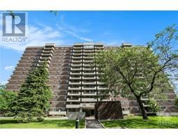 1705 PLAYFAIR DRIVE UNIT#305