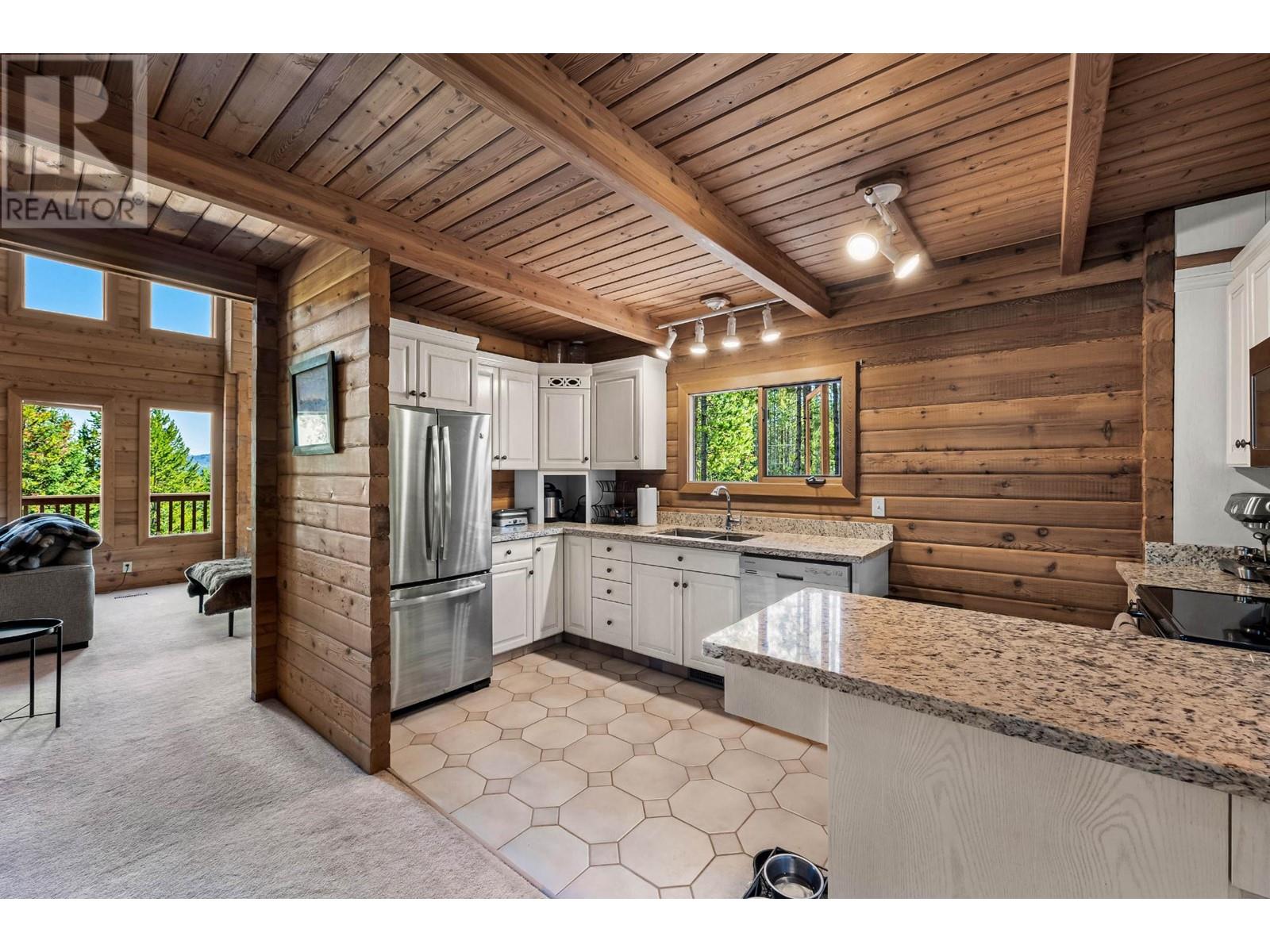 3801 Pineridge Drive, Kamloops, British Columbia   - Photo 7 - 179790