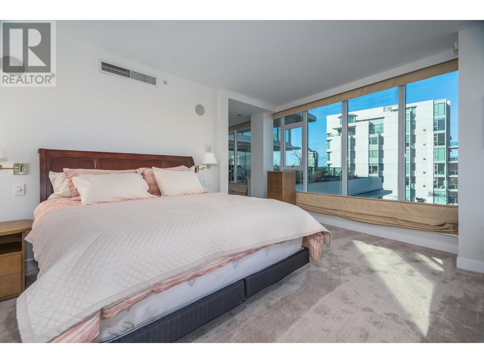 Listing Picture 22 of 39 : PH13 1717 BAYSHORE DRIVE, Vancouver / 溫哥華 - 魯藝地產 Yvonne Lu Group - MLS Medallion Club Member
