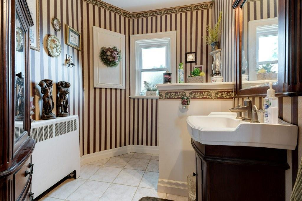 Image of property at 287 Hwy 5 West