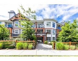 202 14605 McDougall Drive, Surrey, Ca