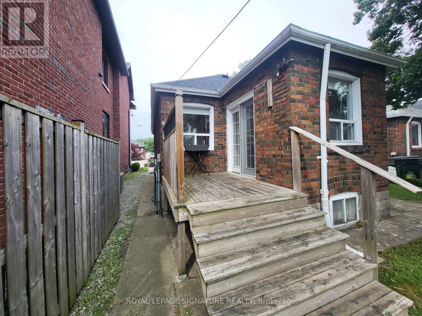 Main - 37 Athlone Road, Toronto (East York), Ontario  M4J 4H3 - Photo 11 - E9032536