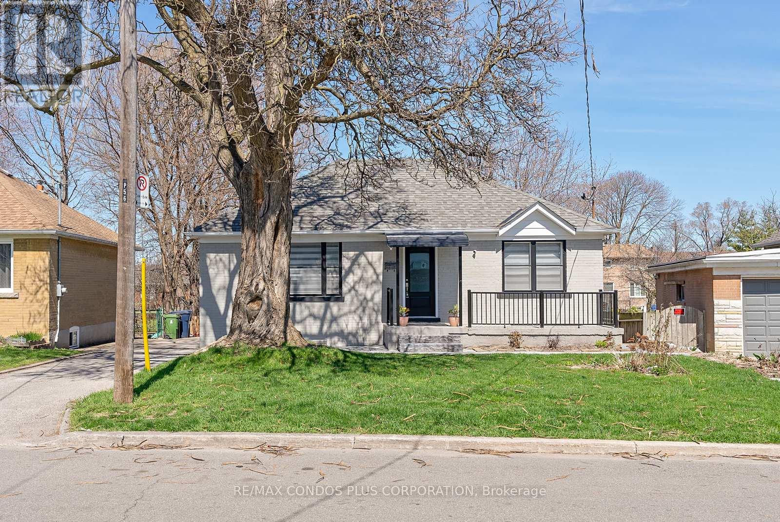 56 Lovilla Boulevard, Toronto (Humberlea-Pelmo Park), Ontario  M9M 1C5 - Photo 1 - W9032563