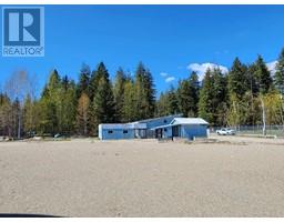 4063 Express Point Crescent North Shuswap