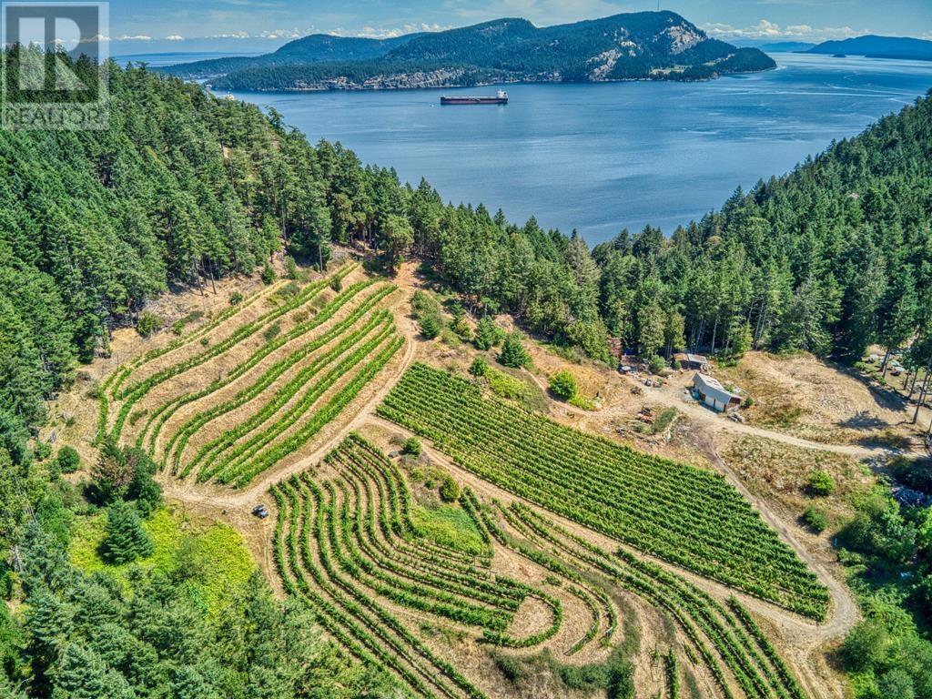 6621 Harbour Hill Drive, Pender Island, British Columbia  V0N 2M1 - Photo 4 - C8060892