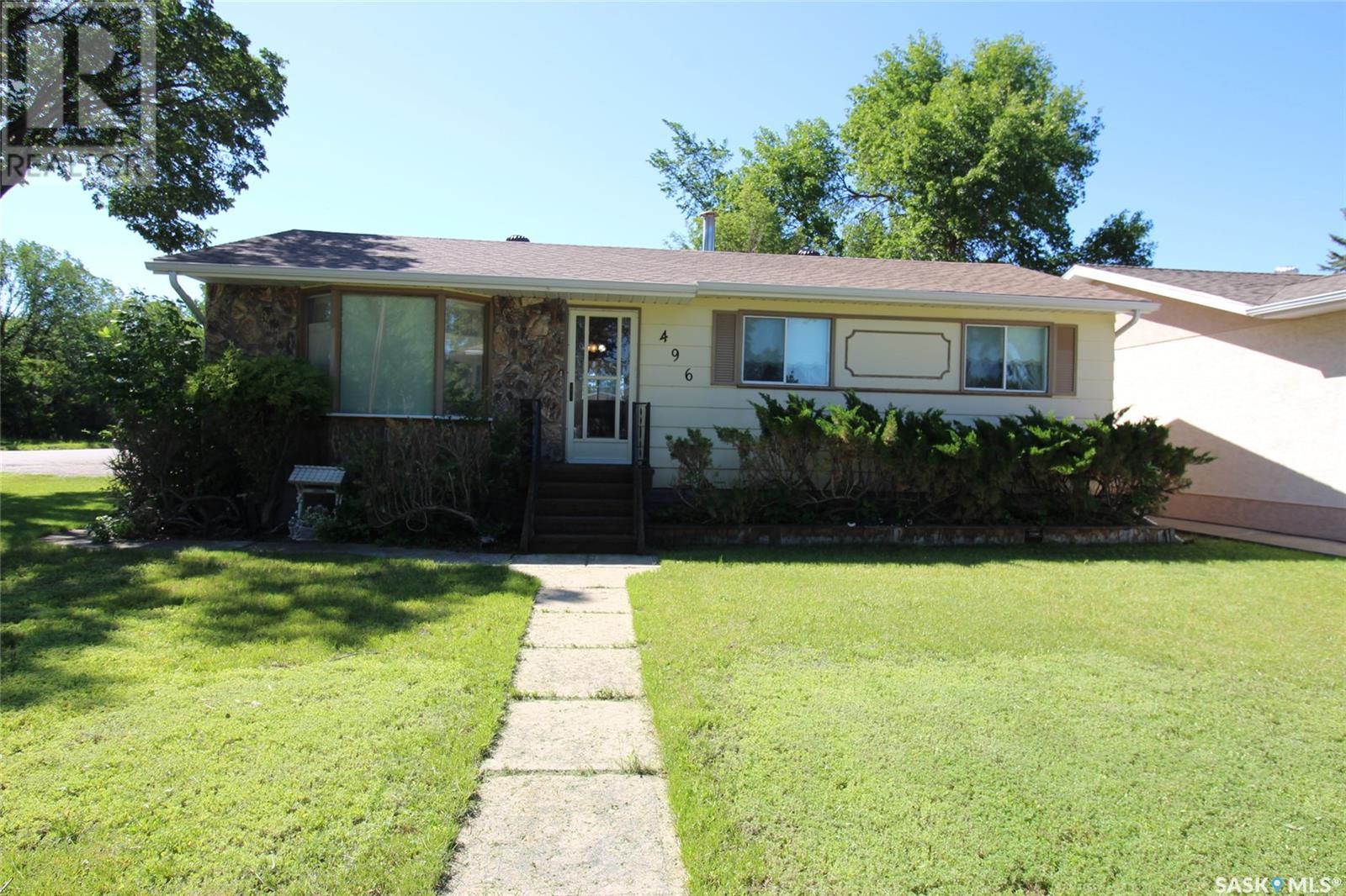 496 3rd AVENUE E, shaunavon, Saskatchewan