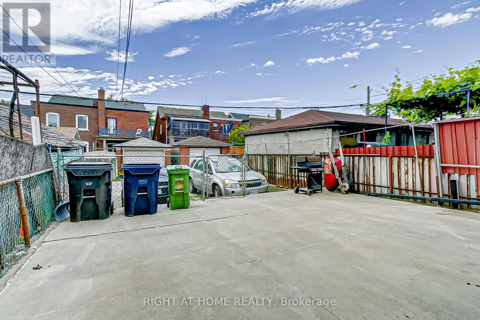 1994 Dufferin Street, Toronto (Corso Italia-Davenport), Ontario  M6E 3R2 - Photo 4 - W9033710