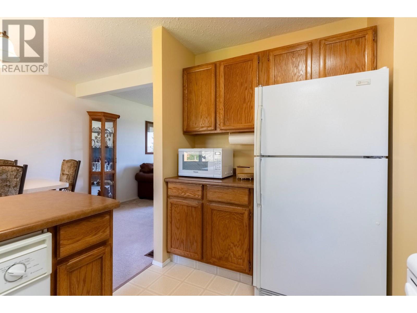 310 Cinnibar Crt, Logan Lake, British Columbia   - Photo 11 - 179811