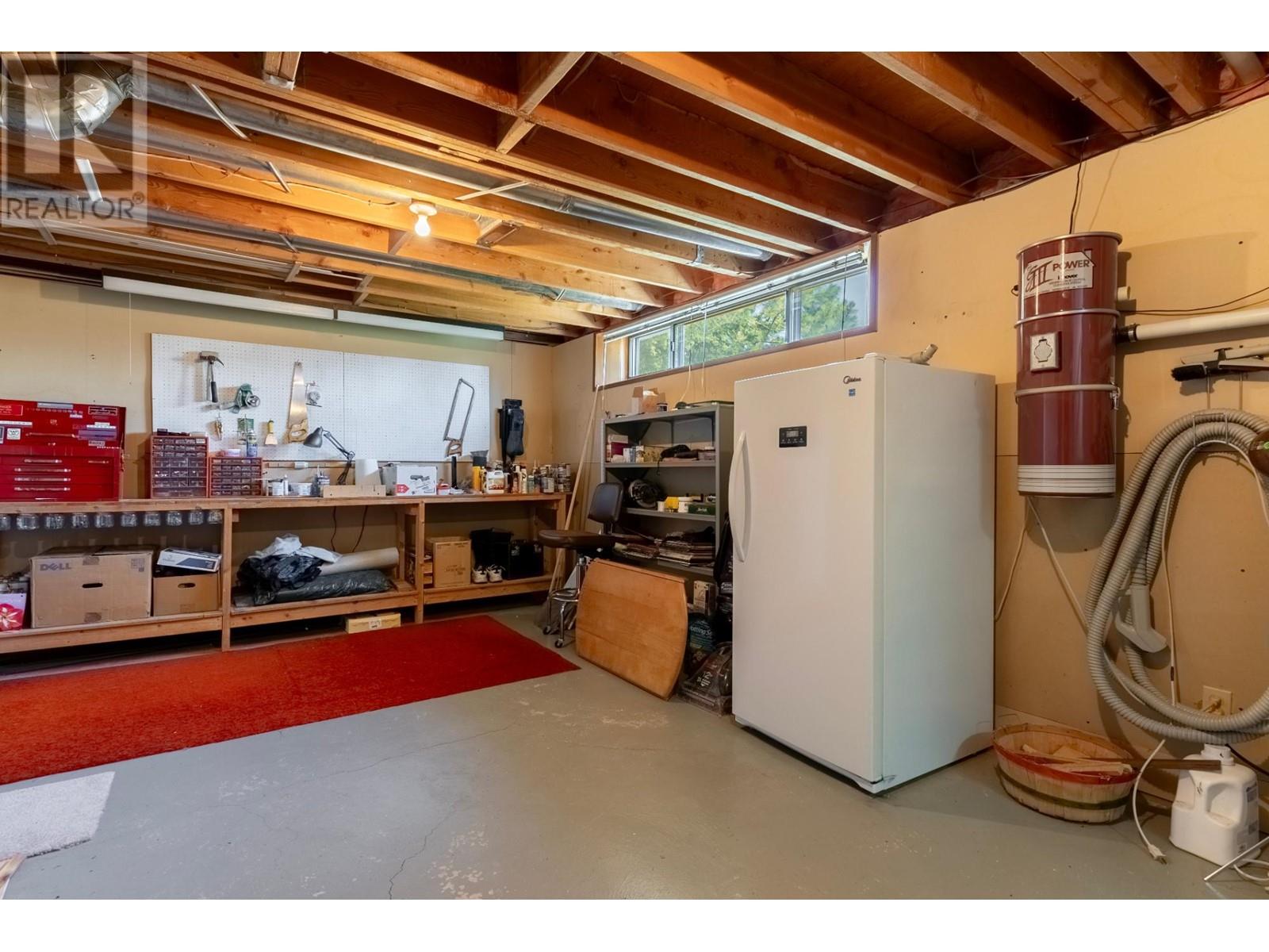 310 Cinnibar Crt, Logan Lake, British Columbia   - Photo 24 - 179811